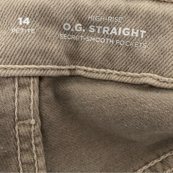Old Navy High-Waisted O.G. Straight Jeans petite - Picture 5 of 6
